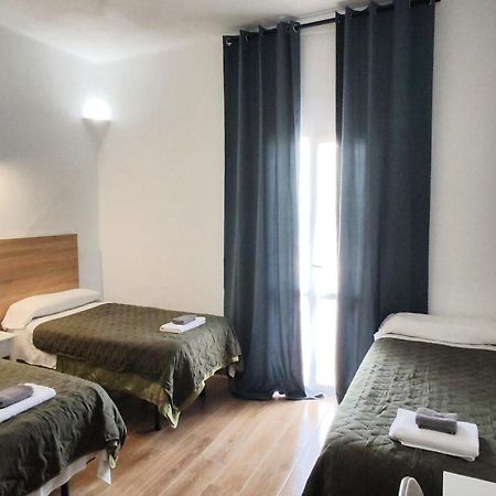 Hostal Oasis Dor Cala D´Or Eksteriør billede