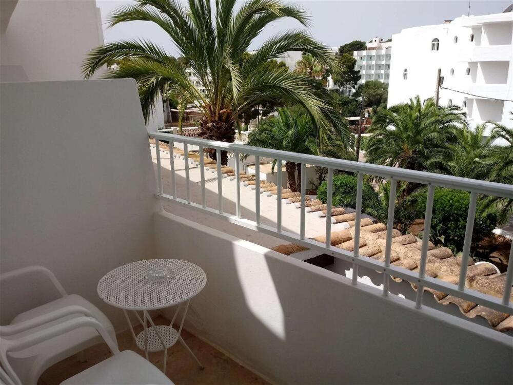 Hostal Oasis Dor Cala D´Or Eksteriør billede