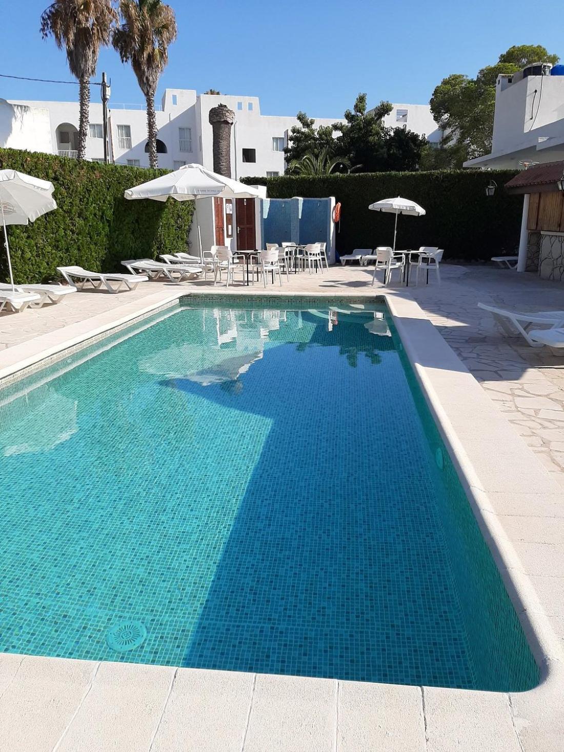 Hostal Oasis Dor Cala D´Or Eksteriør billede
